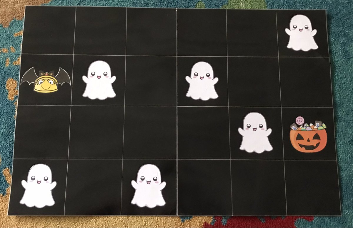 PCameronOCSB's tweet image. Beware of the ghosts! 👻 Today we tried coding our Bat-Bot 🦇 to the bowl of Halloween treats. 🎃🍫🍬 #ocsbCodes