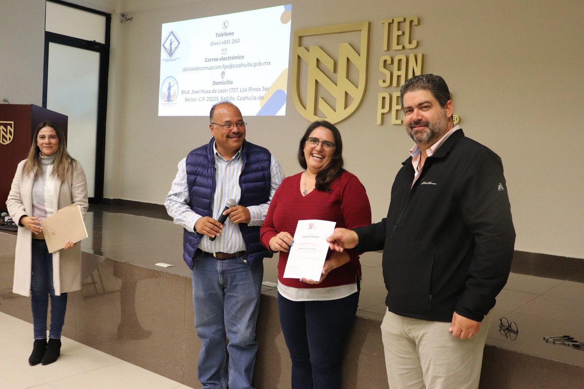jesusflom's tweet photo. El día de hoy en coordinación con @SEducacionCoah acudimos al @tecsanpedro donde capacitamos aservidores públicos de la #RegionLaguna Agradecemos la presencia y compromiso de todos los asistentes. 
#juntoscontralacorrupción 
#Coahuila https://t.co/TY8PCPpTQR