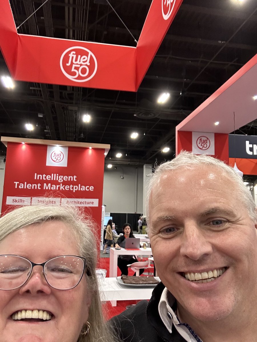 Hey ⁦⁦<a href="/havrilla/">Chris Havrilla (she/her)</a>⁩  look who dropped by the ⁦<a href="/fuel50/">Fuel50</a>⁩  booth at #HRTechConf  ⁦<a href="/Real_ShaneGray/">Shane Gray</a>⁩