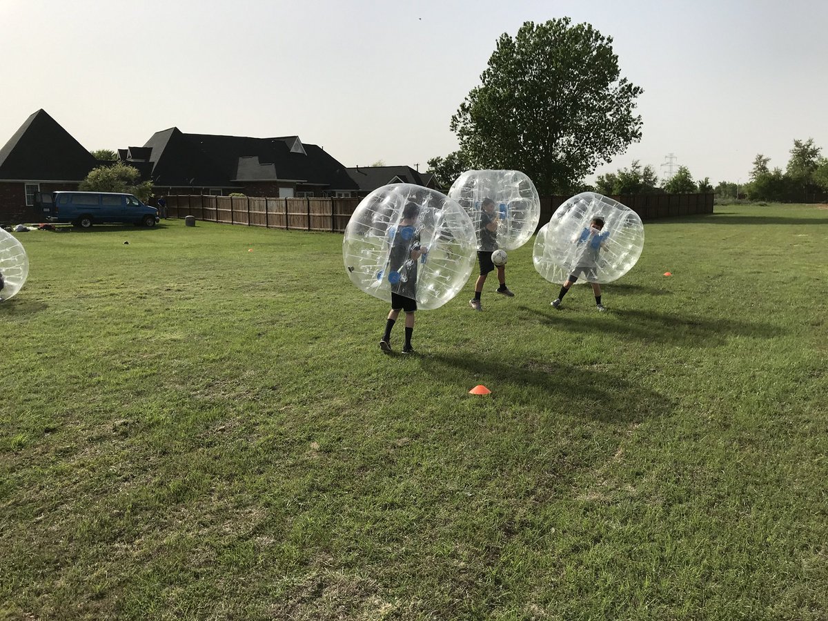 DFWBubbleBall's tweet photo. Fun times playing some bubble soccer in Stephenville Texas!!!
#dfwmbb #dfw #duncanvilletx #lancastertx #oakcliff #waxahachie #corsicana #burleson #cleburne #fortworthtexas #aledo #willowpark #weatherford #stephenvilletx #tuesdayvibes #ballin #funtimes #extremesports https://t.co/oqalVB0OWy