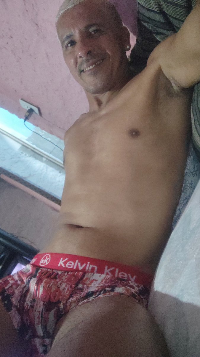 EdsonLion2's tweet photo. BOA NOITE GENTE, ALGUÉM DE RECIFE? CHAMA NO WHATS SOU PASSIVO HEM (81)983658408 https://t.co/nmM5rX0AMh
