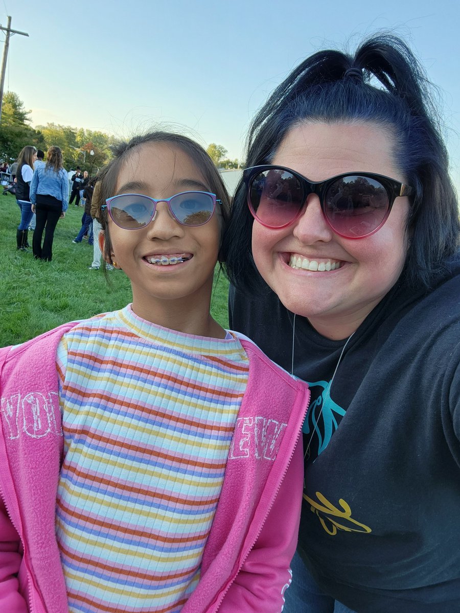 Shelly Mitchell (@mitchell4thges) on Twitter photo Great Night <a href="/GlyndonES/">Glyndon Elementary</a> Fall Fest! Games, prizes, read alouds, food trucks, and friends! Awesome turnout for a fun evening! <a href="/BaltCoPS/">Baltimore County Public Schools</a> <a href="/Robinson2Tracy/">Tracy Robinson</a> Great Night <a href="/GlyndonES/">Glyndon Elementary</a> Fall Fest! Games, prizes, read alouds, food trucks, and friends! Awesome turnout for a fun evening! <a href="/BaltCoPS/">Baltimore County Public Schools</a> <a href="/Robinson2Tracy/">Tracy Robinson</a>