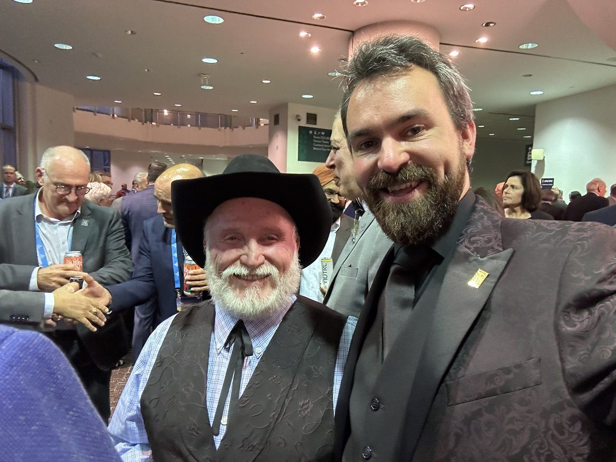 #ICCAC23 Jeff stole my vest!