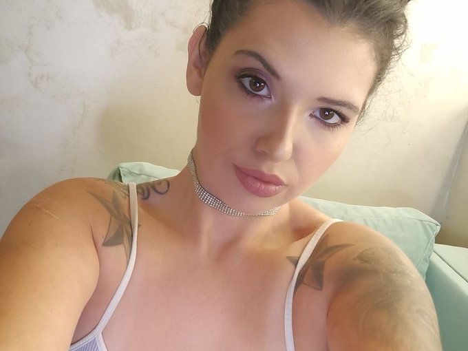 Just finished a pay-per-minute #Skype show on SkyPrivate! You can call me too for a sexy private show<a href="/tag/skype"class="tags">#Skype</a>