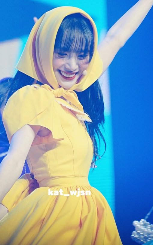 seolahours's tweet photo. #설아 ✧ #우주소녀 https://t.co/jYnV6xd9Fq