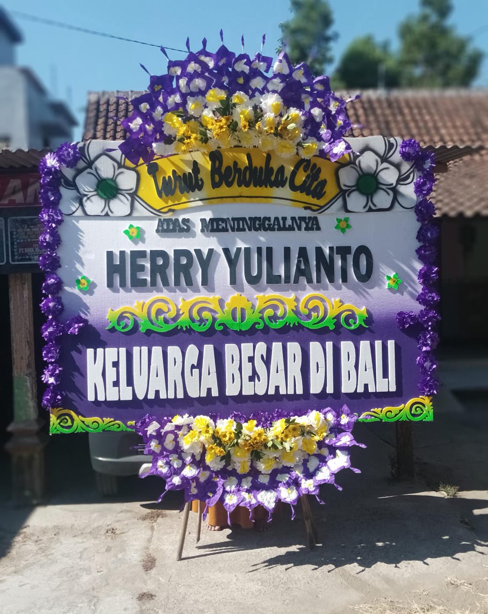floristsolo's tweet photo. TOKO KARANGAN BUNGA surakarta SOLO. 
klik pesan via WA➡➡https://t.co/MM9BO6oNbG 

#banjarsari #jebres #surakarta @floristsolo #laweyan #pasarkliwon #serengan #solo #sukoharjo https://t.co/zG8JpSyY6A https://t.co/8Ciwm1WdF1
#FYP #masukberanda
 #twitter #sensitif #karanganbunga https://t.co/tNiIG4lLTQ