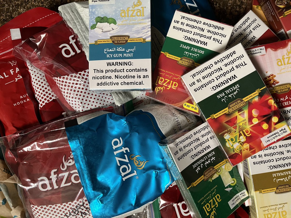 Looks like it’s an Afzal kinda night 💨

Have you tried it? If you’re a fan of pan [paan] you know…or you should! They have tons of pan varieties along with some “simple” #shisha flavors like Kiwi Lemonade &amp; Hazelnut Cream Waffle. 

Smoke some and you won’t be disappointed