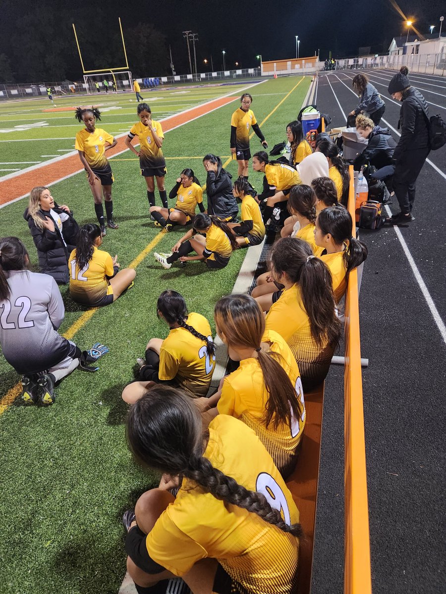 Lady Vikings beat Fuchs Mizrachi 3-0