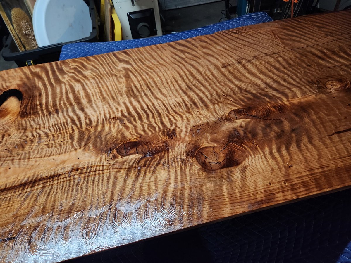 #curlyfiddlebackredwood #redwood #finishing #standingdesk 
Legs are otw to wrap up this drop dead gorgeous peice of Redwood , will have a finished photo drop coming soon