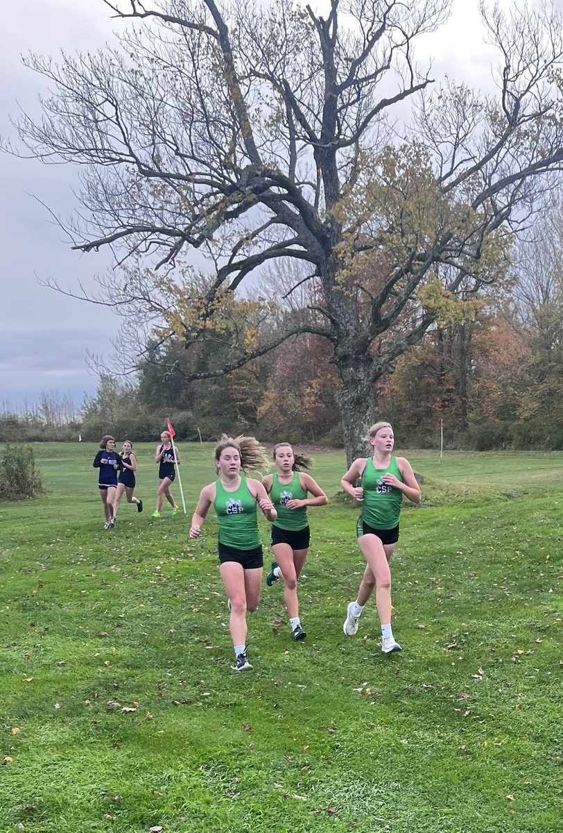 CSPrunners's tweet image. With 3 wins each tonight, boys varsity moves to 9-3 on the season while the girls stay perfect at 12-0. Last league meet of the season next Tuesday in Jamestown!