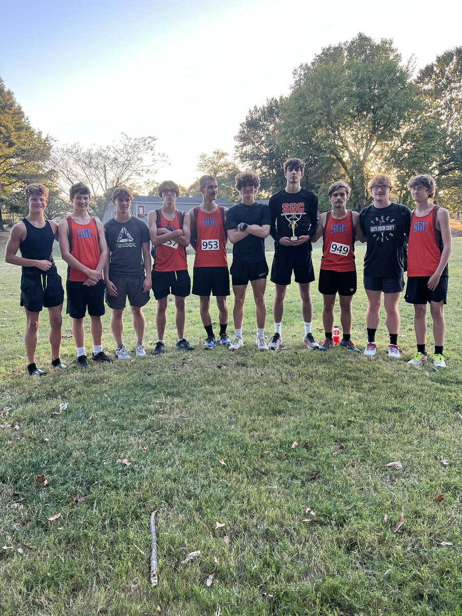 MrsDuckSGC's tweet photo. Congratulations to Addy Doyle (15th) and Jonathan Lewis (1st) for medaling today at the Crockett County Invitational. Also, a big congratulations to our boys team for bringing home a 3rd place trophy! #HornetsXC https://t.co/35YfEIErt7
