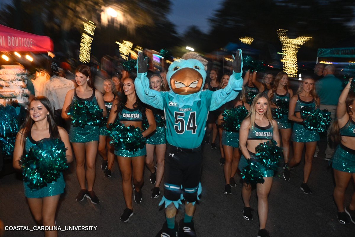 #TealTuesday is for football! Let’s go, Chants! 🏈📣