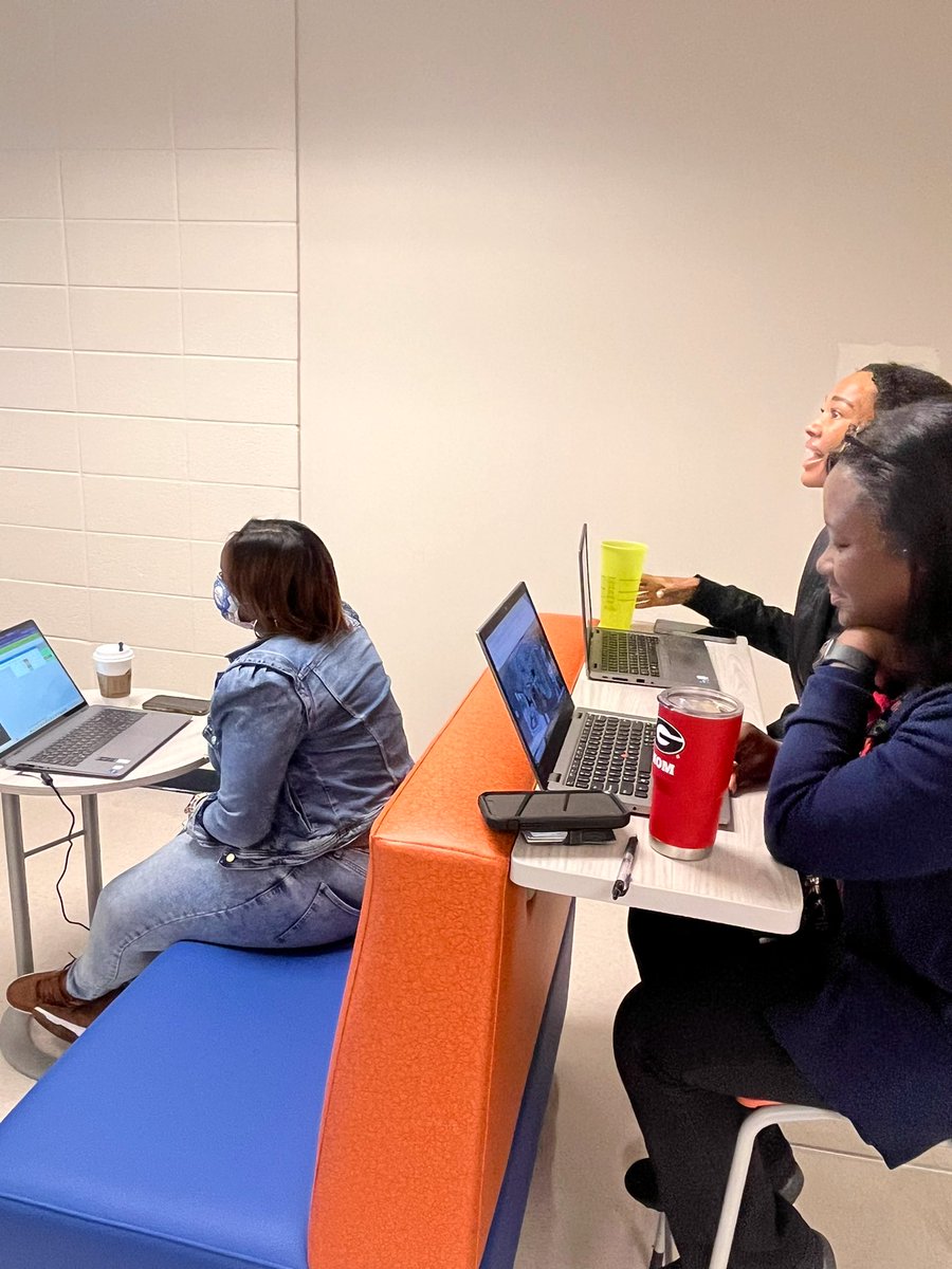 Lakee Pressley tweet media