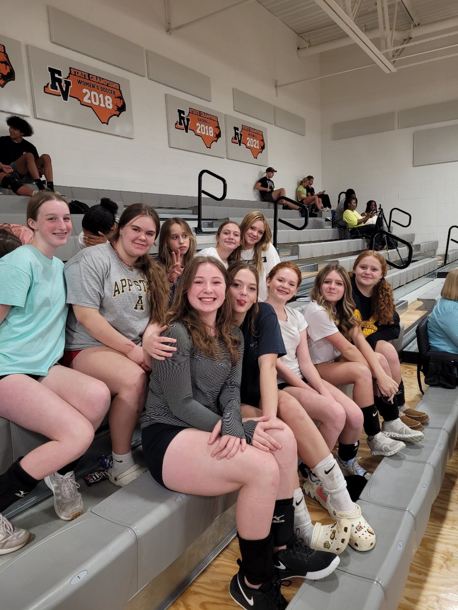 Our Lady NightHawk Volleyball team supporting <a href="/fvhsbengals/">FVHS Athletics</a> and <a href="/WS_Storm_Sports/">Willow Spring Storm</a> tonight! Future Bengals and Storm! #GoNightHawks #🏐🏐🏐