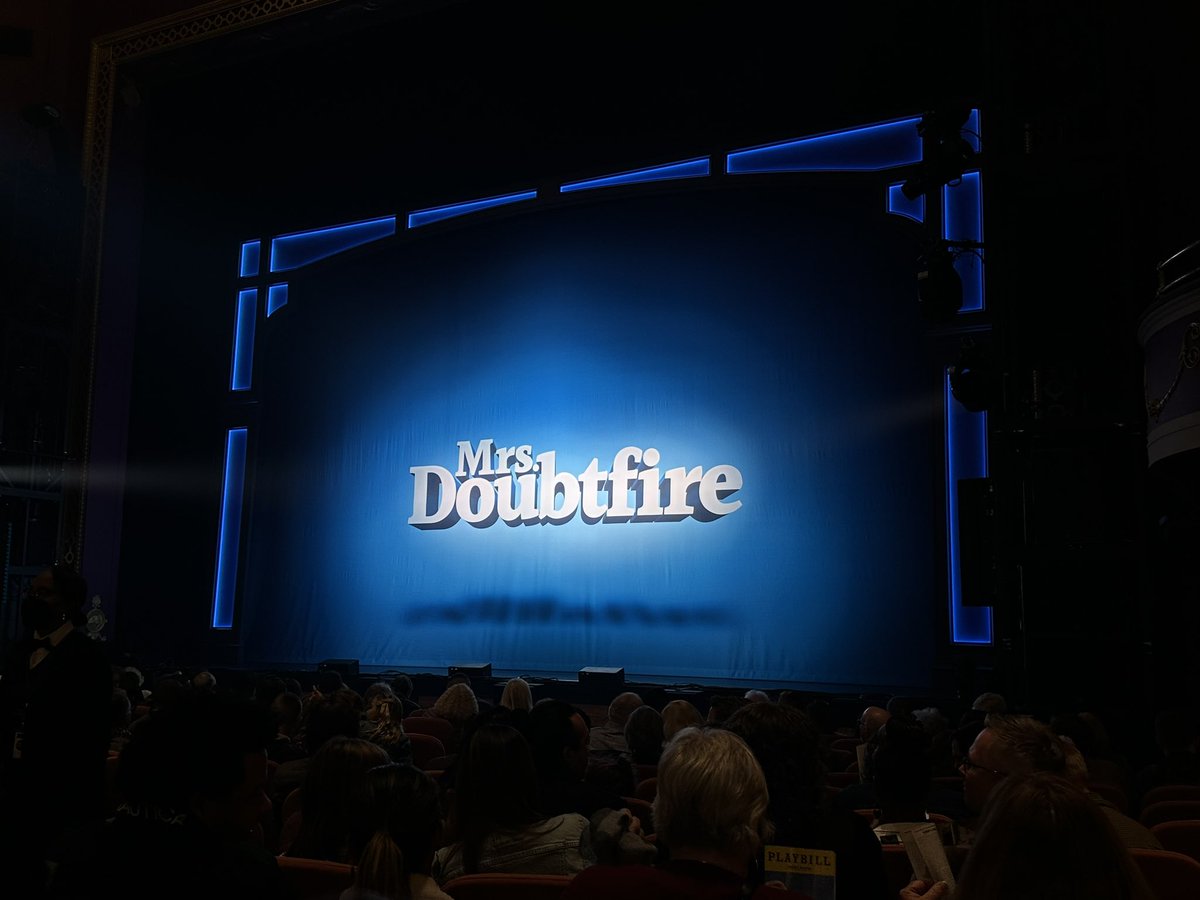 JamesMurphy's tweet photo. I can’t get over how good this show is and it’s just intermission! One of my favorite movies turned musical. GET YOUR TICKETS NOW! @DoubtfireOnTour now playing @BroadwayNatDC until October 15th. https://t.co/A0OINemL6N
