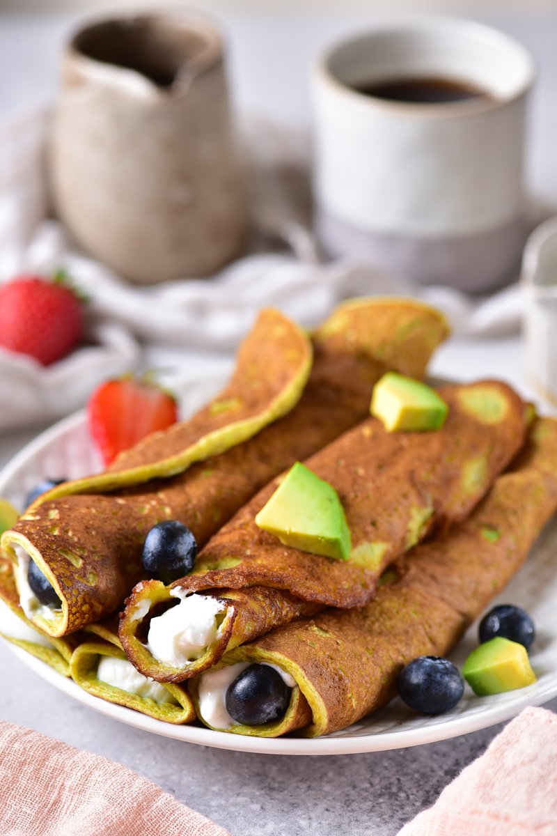 Got picky eaters at home? These roll-up avocado pancakes are a lifesaver! Easy, nutritious, and endlessly customizable. A breakfast the whole family will adore. 

Read more: bit.ly/3rxfeUc

#FamilyFriendly #HealthyEating #AvocadoLove
