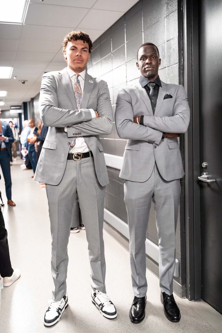 Prolific Prep (@prolificprep) on Twitter photo Big 10 <a href="/B1GMBBall/">Big Ten Men's Basketball</a> media day today reunited 3 of our guys from the storied class of 2020, part of one of best classes + teams (31-3) in our program history + 3 ballers . <a href="/IlliniMBB/">Illinois Men's Basketball</a> SR. F <a href="/colehawk23/">Coleman Hawkins</a> + <a href="/umichbball/">Michigan Men's Basketball</a> + former <a href="/McDAAG/">McDonald's All American Games</a> SR. <a href="/NimariBurnett/">Nimari Burnett</a> + <a href="/RutgersMBB/">Rutgers Men’s Basketball 🏀</a> SR. F <a href="/MawotMag/">Mawot Mag</a> Big 10 <a href="/B1GMBBall/">Big Ten Men's Basketball</a> media day today reunited 3 of our guys from the storied class of 2020, part of one of best classes + teams (31-3) in our program history + 3 ballers . <a href="/IlliniMBB/">Illinois Men's Basketball</a> SR. F <a href="/colehawk23/">Coleman Hawkins</a> + <a href="/umichbball/">Michigan Men's Basketball</a> + former <a href="/McDAAG/">McDonald's All American Games</a> SR. <a href="/NimariBurnett/">Nimari Burnett</a> + <a href="/RutgersMBB/">Rutgers Men’s Basketball 🏀</a> SR. F <a href="/MawotMag/">Mawot Mag</a>