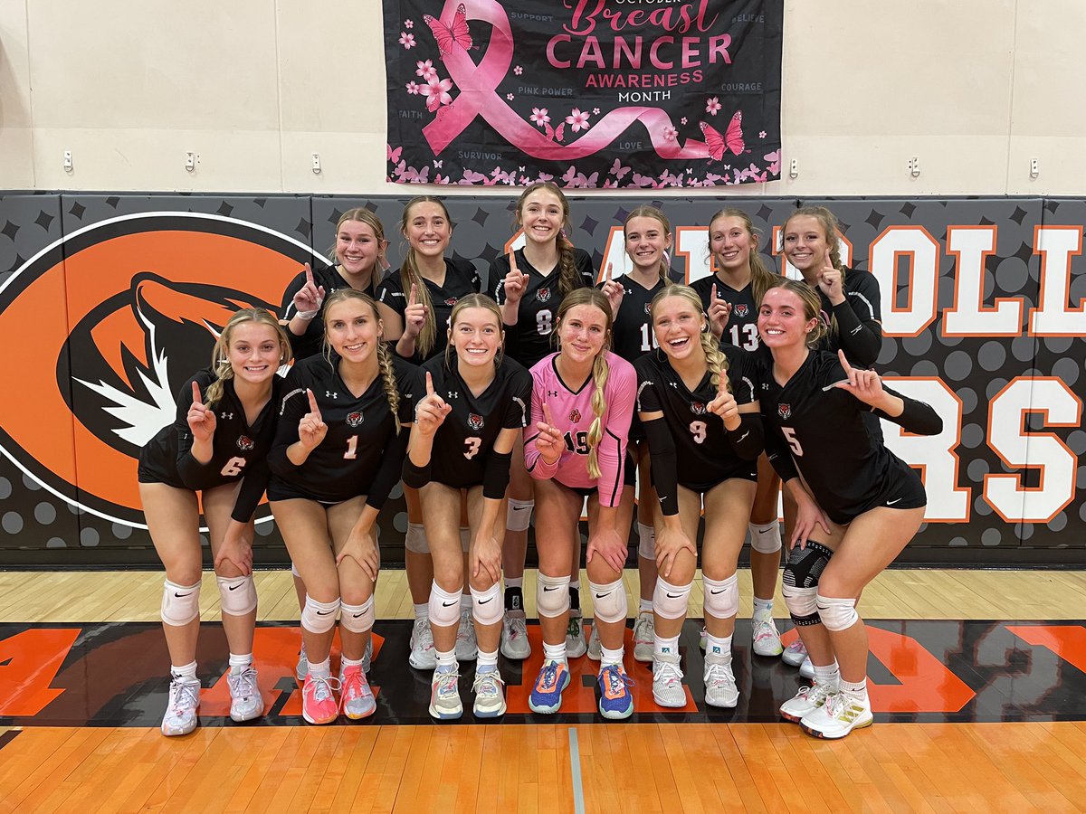 admactivities's tweet photo. Congrats @adm_volleyball on winning the RRC Championship! #TigerEdge https://t.co/jBsMpvUklB