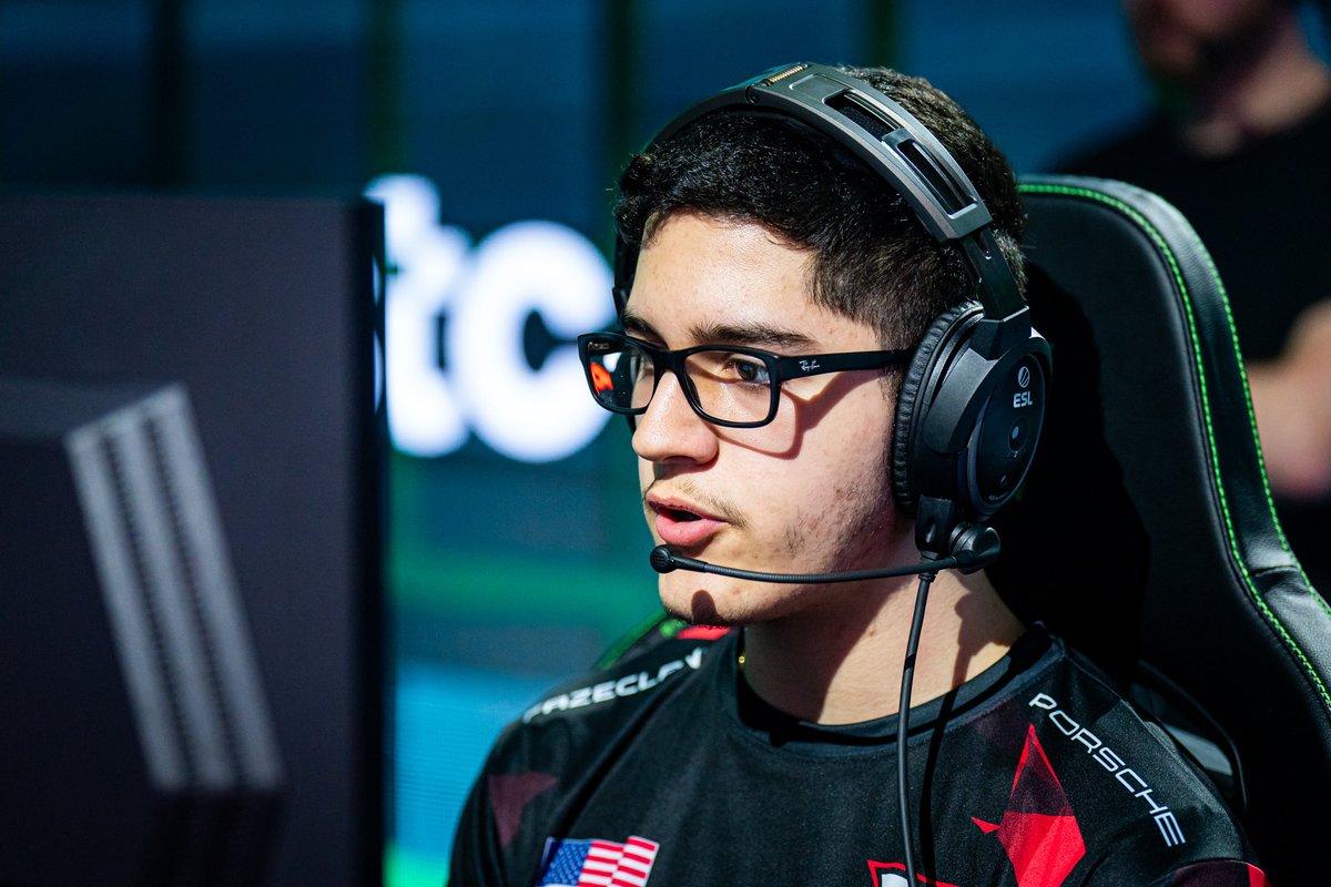 gcindisguise's tweet photo. having the top two candidates for mvp in north america last season on the same team is crazy https://t.co/lxobkgMgPE