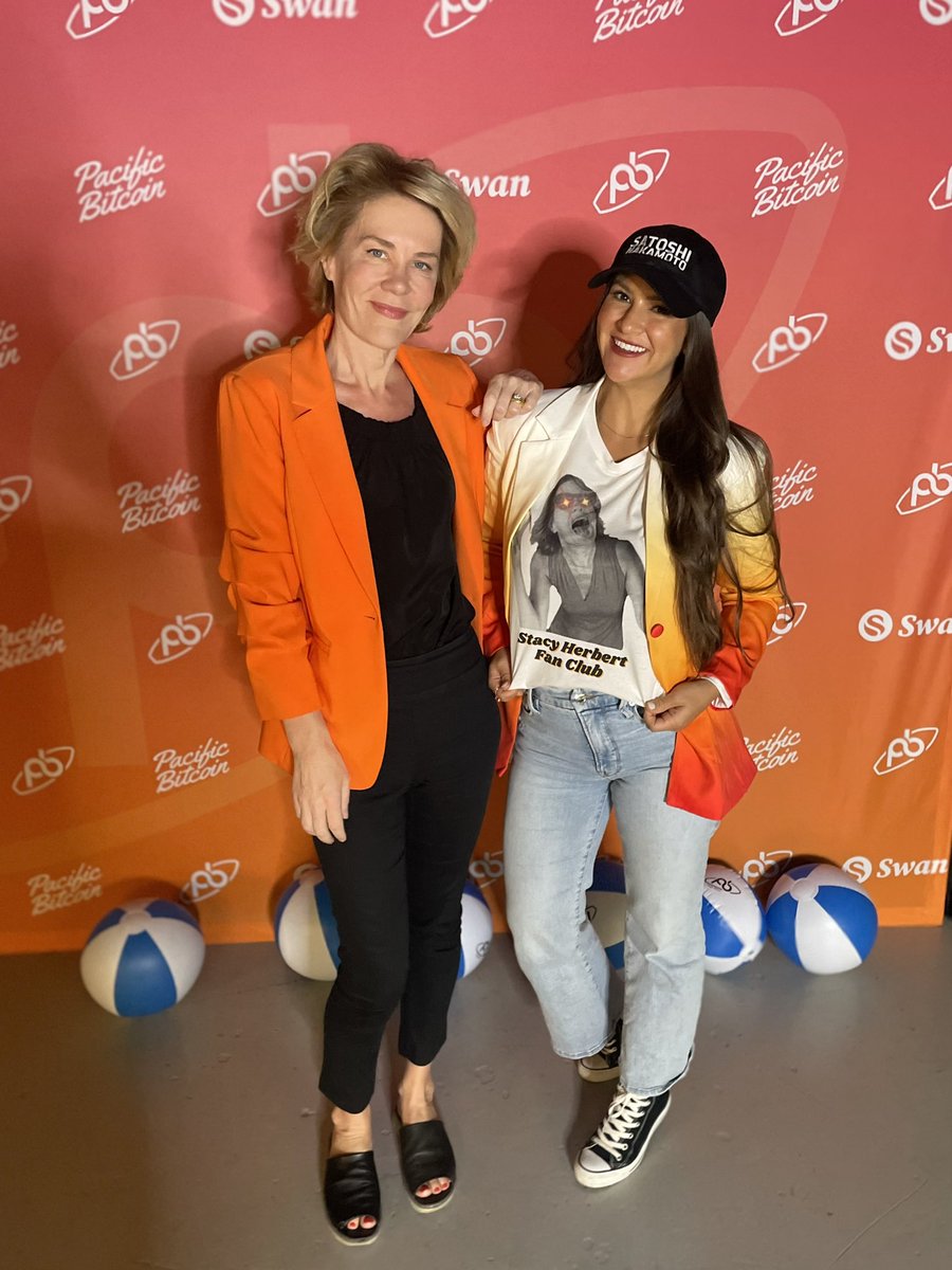 AlexDeeBTC's tweet image. Lots to admire about Stacy. Her zest for living a joyful &amp;amp; purposeful life with Bitcoin as a cornerstone tops my list.

As the President of the Stacy Herbert Fan Club ;) I’m thrilled to announce you can now buy these special edition #Bitcoin T’s on FOMO21!