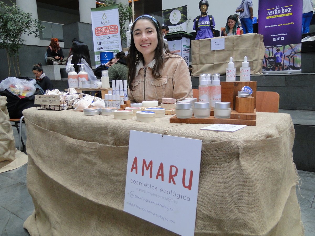 astrobikecl's tweet photo. 📸Compartimos algunas fotografías de la primera jornada de Feria Aniversario de la @USanSebastian 

Agradecemos el espacio otorgado y los invitamos a conocer y apoyar los diferentes #emprendedores 🙌✨🛍️

▶️Mañana continuamos en la Sede Los Leones (Lota 2465, Providencia) 😉 https://t.co/wnQj3y5Dqg