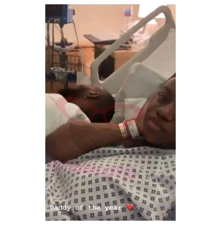 Omalicha748166's tweet photo. @davido Congratulations 001 and 002

Obo no go minus 🙏🙌 https://t.co/2faMSS51G9