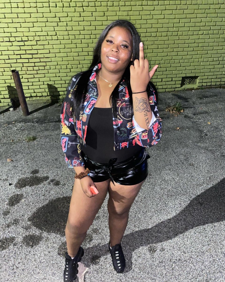 steady shii on YOU BITCHES 😘😘