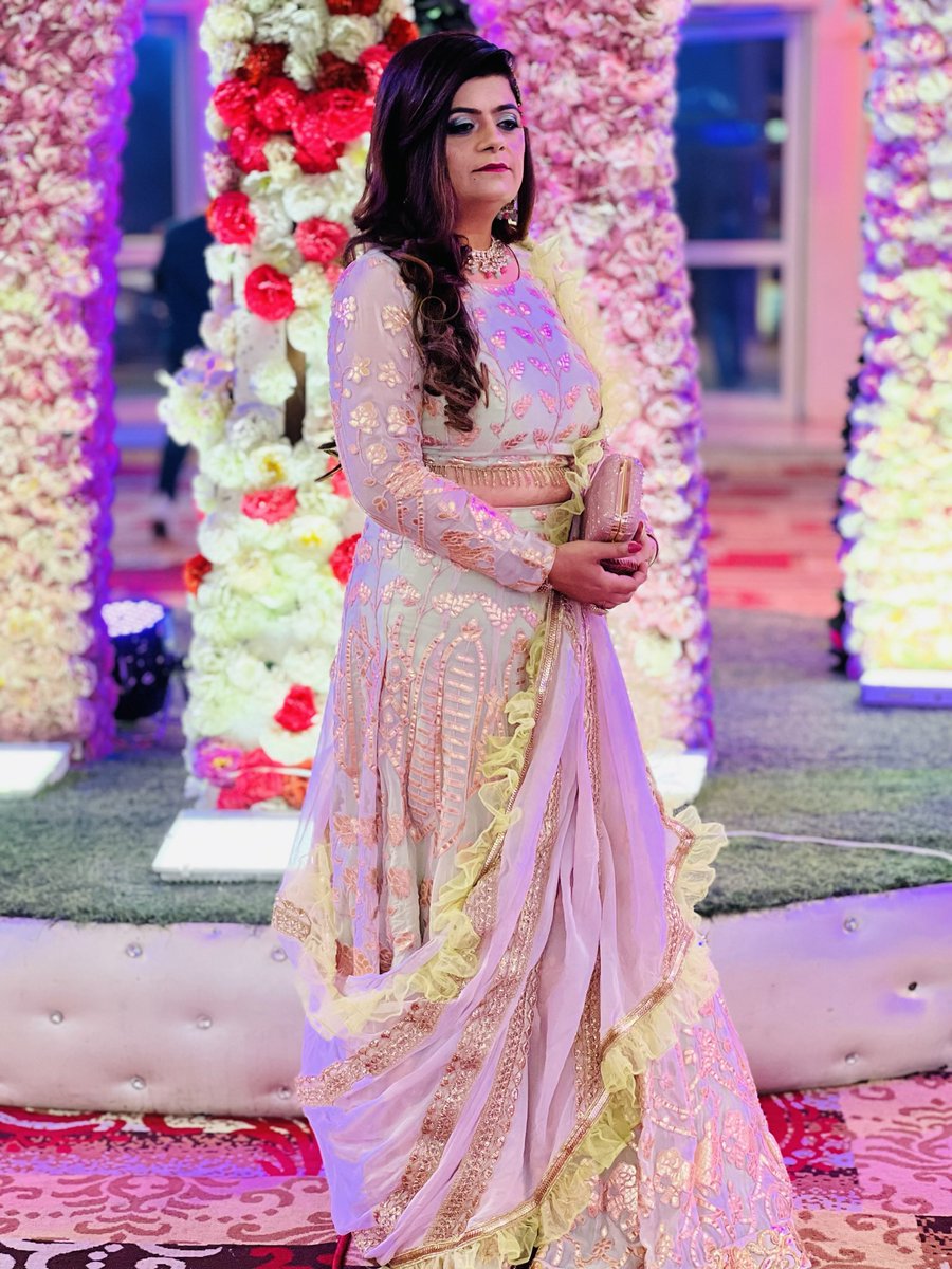Beingsiyarah's tweet photo. Indian wear is the most classy and best outfit…
Being a fashion designer I always enjoy designing outfits
Rate my looks…
#designer #fashion #lehenga #partylooks https://t.co/dRWNYBI2TX