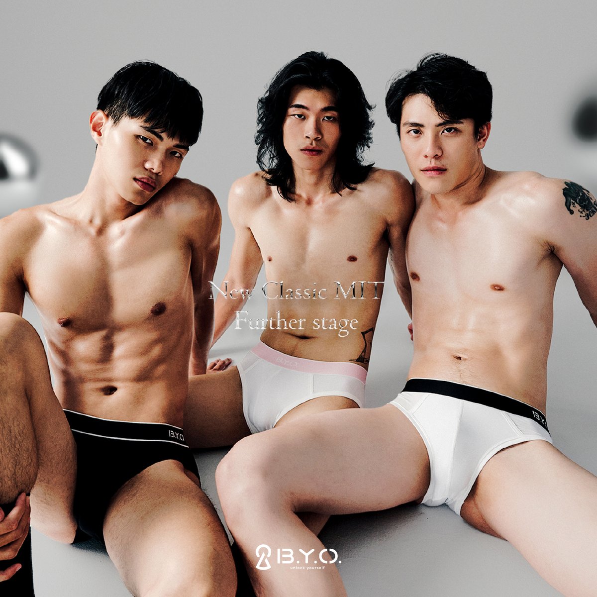 Classic MIT 改版新色環保三角內褲 現正開始預購!
「限時優惠低至7折起」特設新尺碼XXL
全新三色 極致黑、純粹白、柔霧粉，供您選擇
_
此次與原有Classic MIT的不同之處？：
✨完美貼合身材版型，更顯男性魅力。
✨把LOGO置放於腰帶的側身，更具設計感。
✨使用再生紗材料，兼具環保與時尚。