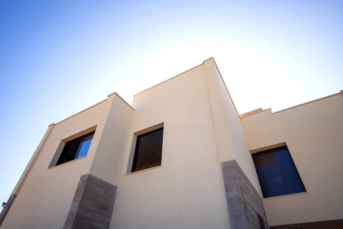 CBRconstruccio's tweet photo. 🏗🏡 A Vinyols i els Arcs entrem a la fase final d'ampliació d'una casa unifamiliar. Els pròxims dies posarem l'enrajolat i enfilarem els acabats, i a final de mes lliurarem l'obra.

📸 @VilaniuComunica

#CBRConstruccions #GrupClau #VinyolsielsArcs https://t.co/cqg5VIY4nR