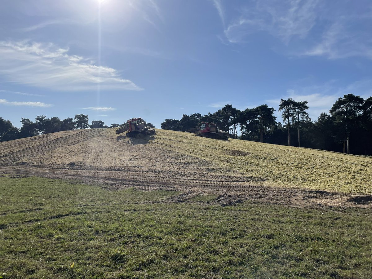 The maize clamp is growing bigger by the day #maize #pistenbully <a href="/LovePistenBully/">Off-Piste Agri Ltd</a>