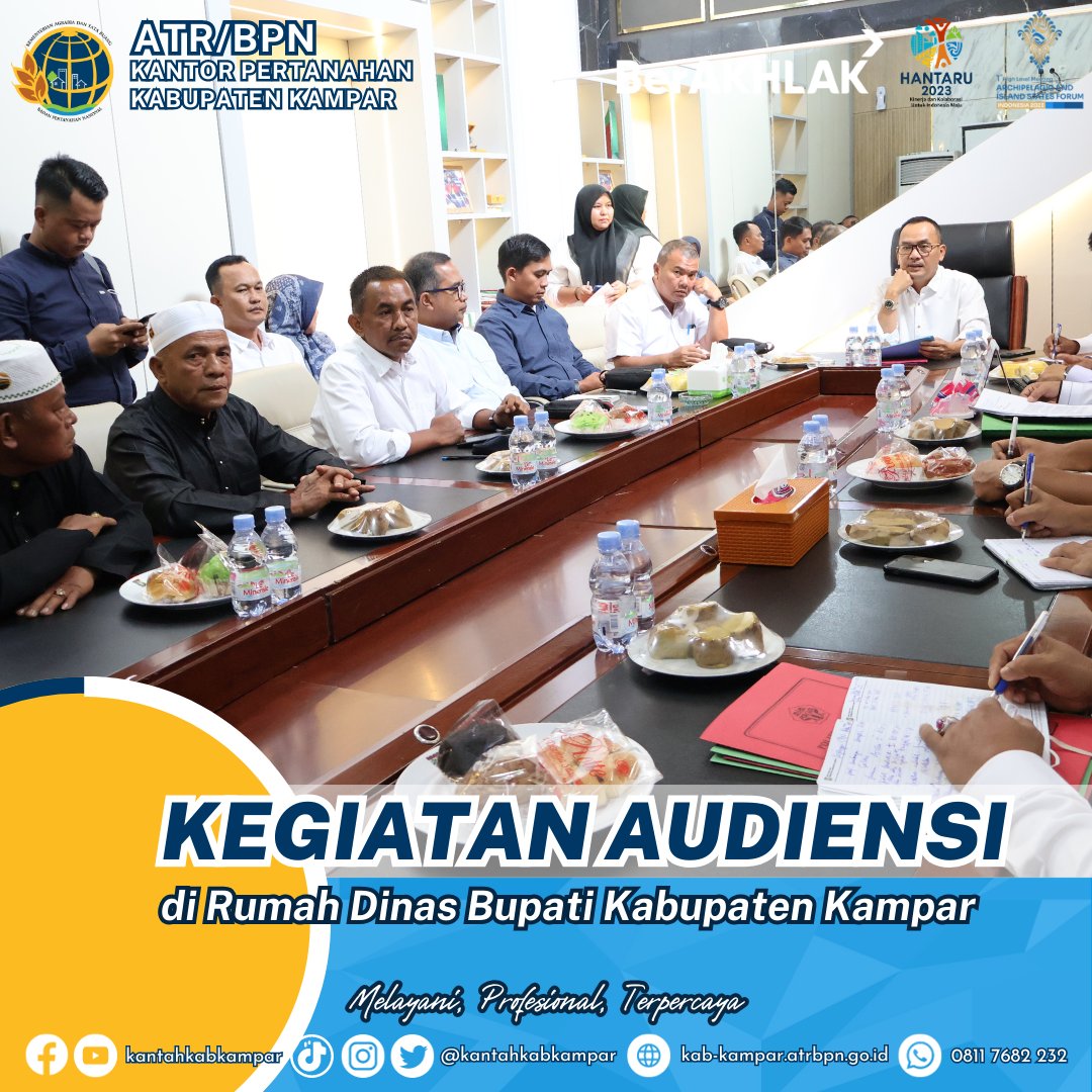 kantahkabkampar's tweet image. Hallo #SobatATRBPN
Rabu, 11 Oktober 2023,Audiensi Masyarakat Desa Kasikan dan Desa Talang Danto Kecamatan Tapung Hulu dengan PTPN V. yang dilaksankan di Rumah Dinas Bupati Kabupaten Kampar.
.

#TuntasdanBangkit
#MenujuIndonesiaLengkap
#ATRBPNKiniLebihBaik
#ATRBPNMajudanModern