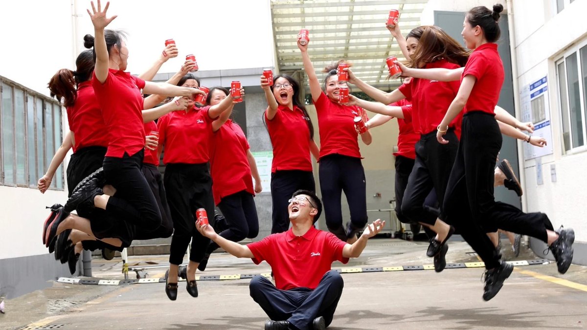 Danfoss's tweet image. Danfoss is on the list of the annual World’s Best Employers list for the third consecutive year. ​

We’re proud to be recognized as one of the best employers in the world. ​

Read more about the rating here: bit.ly/48Zs1j4 

#Danfoss2023 #GreenTransition