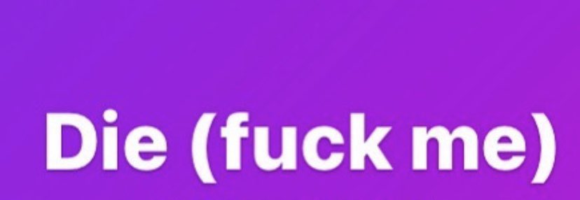 gothbbkat's tweet image. heyy😁🪵🖤🧟‍♀️🎃