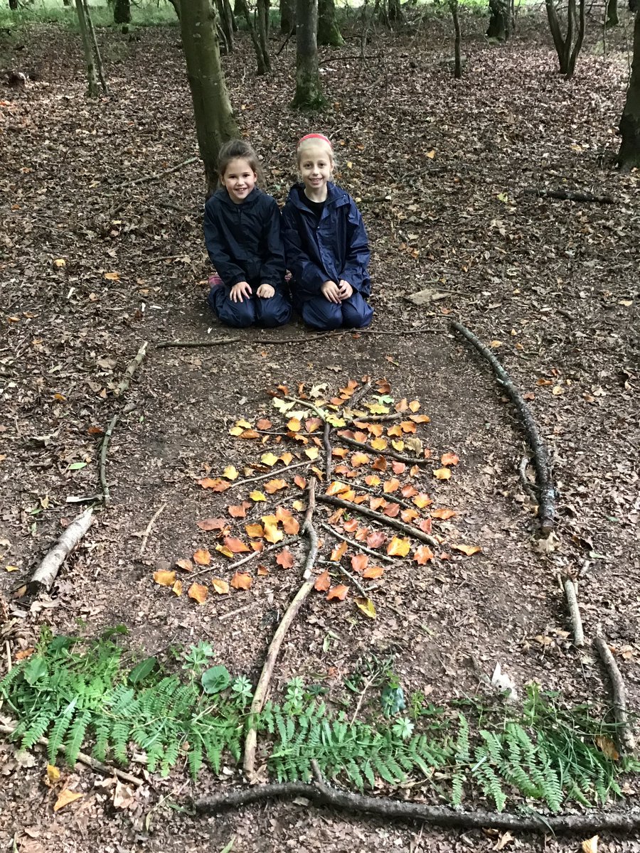 PipersForestSch's tweet image. Year 3 @PipersPrep were very busy in the forest this week making all sorts of projects using sticks from the forest 🌳 #pipersoutdoors #pipersforest #autumn