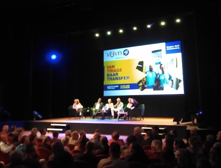 Terugkijken op een mooi congres <a href="/venvn_ambulance/">V&VN Ambulancezorg</a> waar medewerkers van <a href="/RAVBrabantMWN/">RAV Brabant MWN</a> verschillende workshops gegeven hebben. Persoonlijk vond ik het inspirerend om zo met elkaar het gesprek aan te gaan, dank!