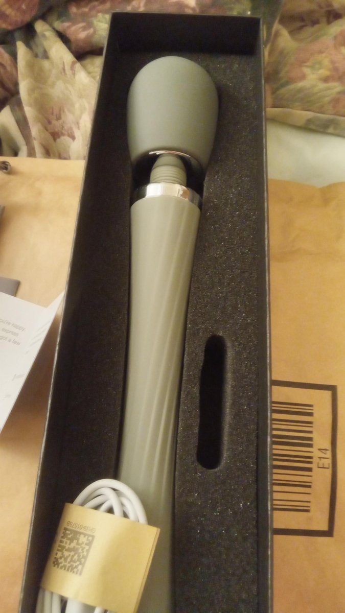 PkPolash20's tweet photo. When I first received it, I thought it was a microphone. 😂🤣
Guess what this is. 🥰
#healthlife #sextoy #girl #boy #fashion #tester #amazon #sexworker #test https://t.co/GMqTZqBsrv