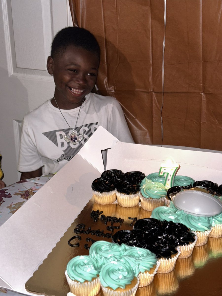 DeeLilSister's tweet photo. “I WANNA TAKE THIS TIME TO WISH MY 1 && ONLY KID A HAPPY 7th BIRTHDAY🥳 BOY YOU NEVER SEEM TO AMAZE ME 🥹CONTINUE BEING GREAT && STRIVING FOR BETTER YOUR SO PASSIONATE && HANDSOME DADDY PROUD OF YOU AS WELL #LLDAYDAY🕊️💔 #BIG7🏈🐐🥳 https://t.co/EwabUdRSpR