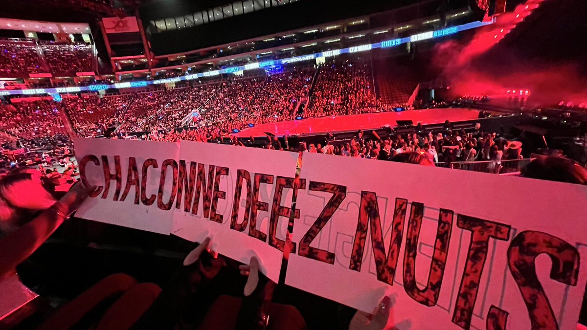 Bl0bfishSpand3x's tweet photo. help, this banner?!😭😭
"chaconne deez nuts

cr: pshyjwlvrr https://t.co/zzxbVQ8ASW