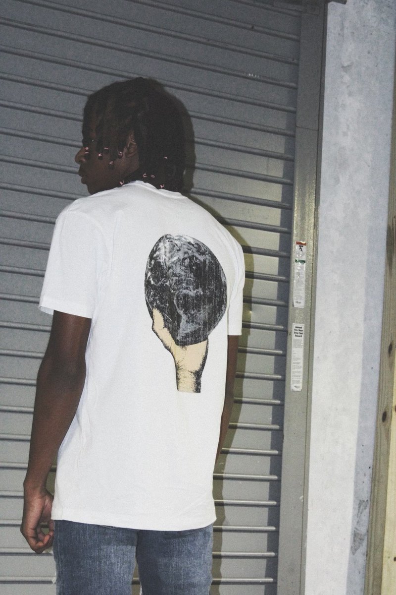 NaGlobee's tweet photo. Go grab a Globvl tee 🌎‼️ https://t.co/4q7jL0mHWR https://t.co/qtrzl2W0ak
