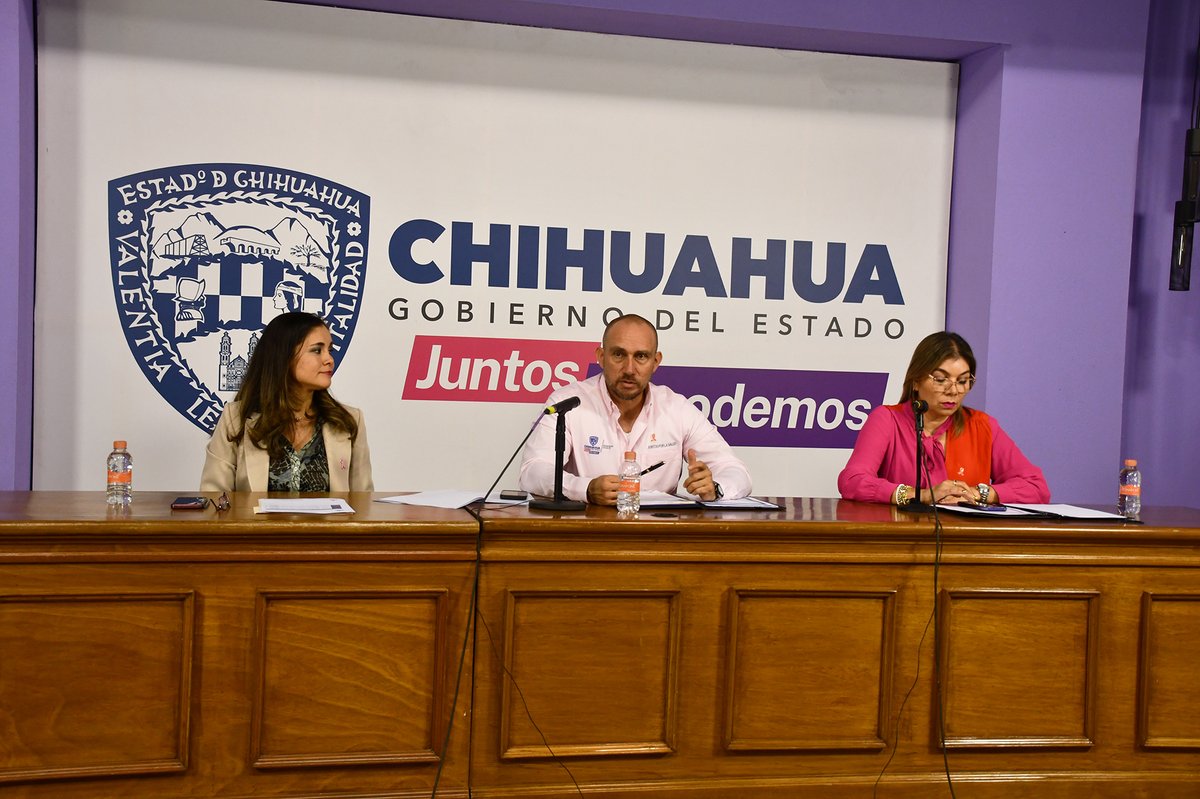 La Secretaría de Salud dio a conocer el programa de actividades que desarrolla, en el marco de la campaña Octubre: Mes de la Sensibilización contra el Cáncer de mama, con acciones encaminadas en promover entre las mujeres, estilos de vida saludables y la detección oportuna.