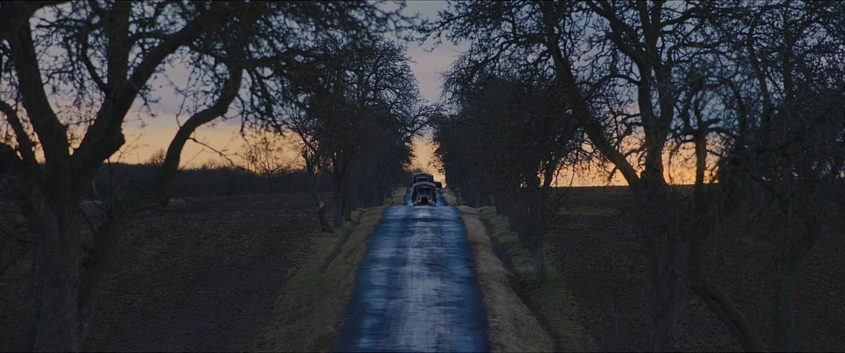 TheCinesthetic's tweet photo. All Quiet on the Western Front (2022) dir. Edward Berger https://t.co/LvXgDIdRX4