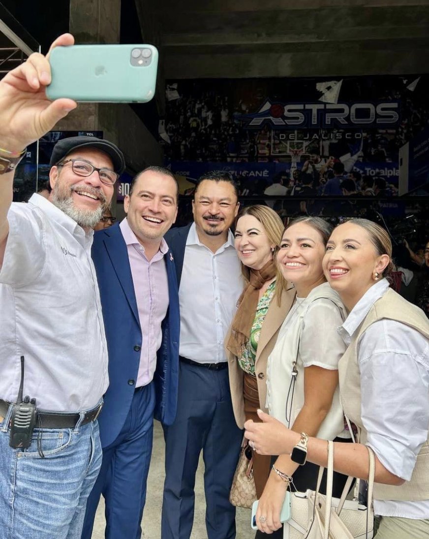 Estuvimos en la Inauguración de #RecreaFamilia2023. 
El equipo de la @Snte47Jalisco presente, acompañando al Gobernador @EnriqueAlfaroR y Secretarios, @JCFloresMiramon, @MtroLeonelSnte.

#LaFuerzaDelMagisterio