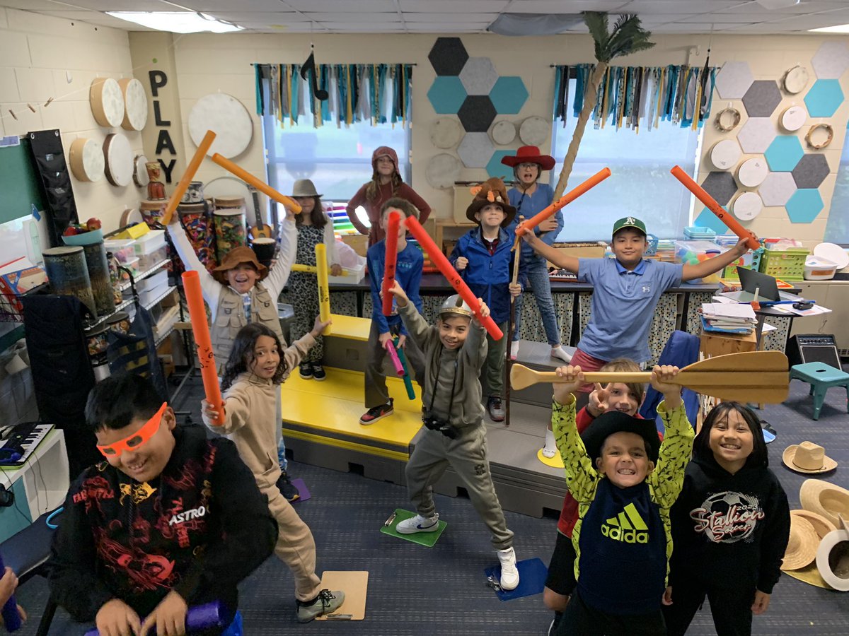 MusicWithMissL's tweet image. Explorers’ Week got off to a fun start in the music room today! 🌍🗺🔭#explorersweek #rds #MusicWithMissL2023 @ccsd93