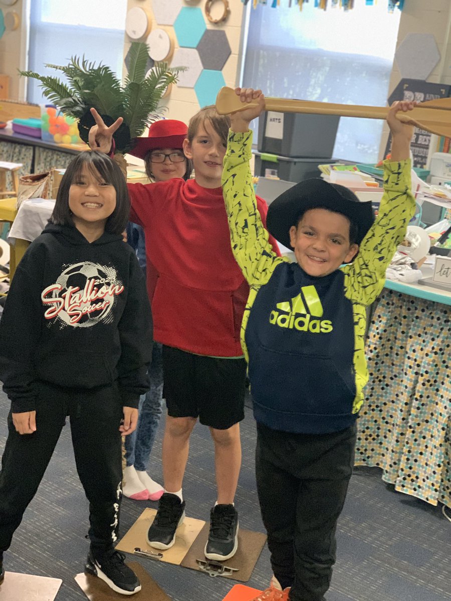 MusicWithMissL's tweet image. Explorers’ Week got off to a fun start in the music room today! 🌍🗺🔭#explorersweek #rds #MusicWithMissL2023 @ccsd93