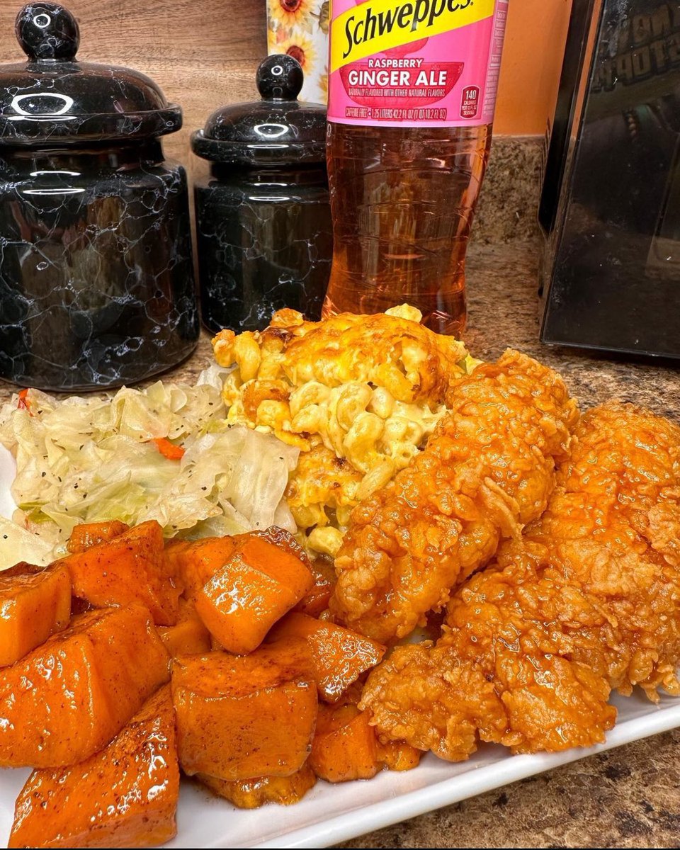 DaronTheChef's tweet image. I’m Daron from NEW YORK CITY. This is my Art. 😮‍💨🫡