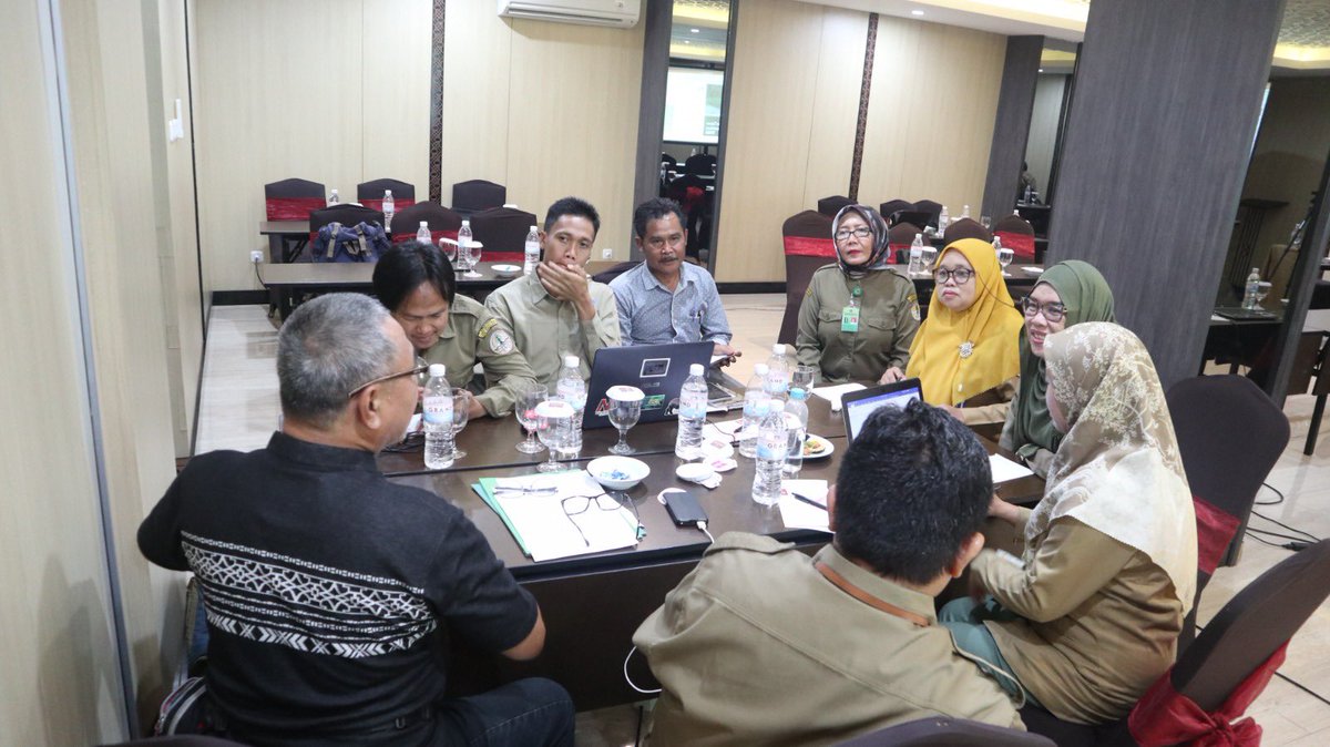 BBTNBBS's tweet photo. Halo sobat konservasi...

Selasa, 10 Oktober 2023 Balai Besar TNBBS telah mengadakan Rapat Koordinasi (Rakor) Kerjasama yang dilaksanakan di Bandar Lampung

#bbtnbbs https://t.co/rkCBAVEdmq