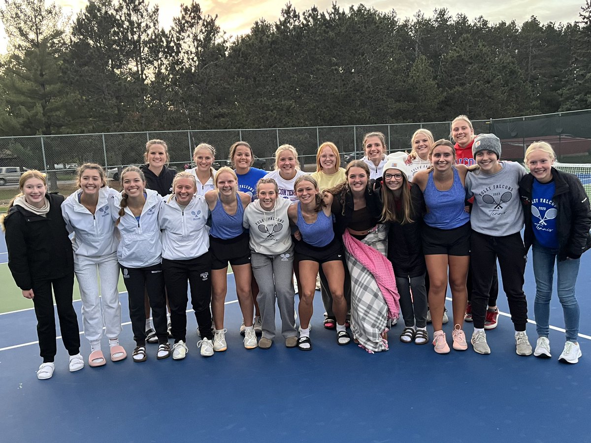 FoleyFalconsHS's tweet photo. Congratulations to the #3 ranked Foley Falcons for defeating the #2 ranked Pequot Lakes Patriots 4-3 in the Section 7A Semifinal.  Foley will advance to the Section Championship on Thursday at StaFit in Sartell at 11:00.  #FalconPride https://t.co/LRP5CtxFBk