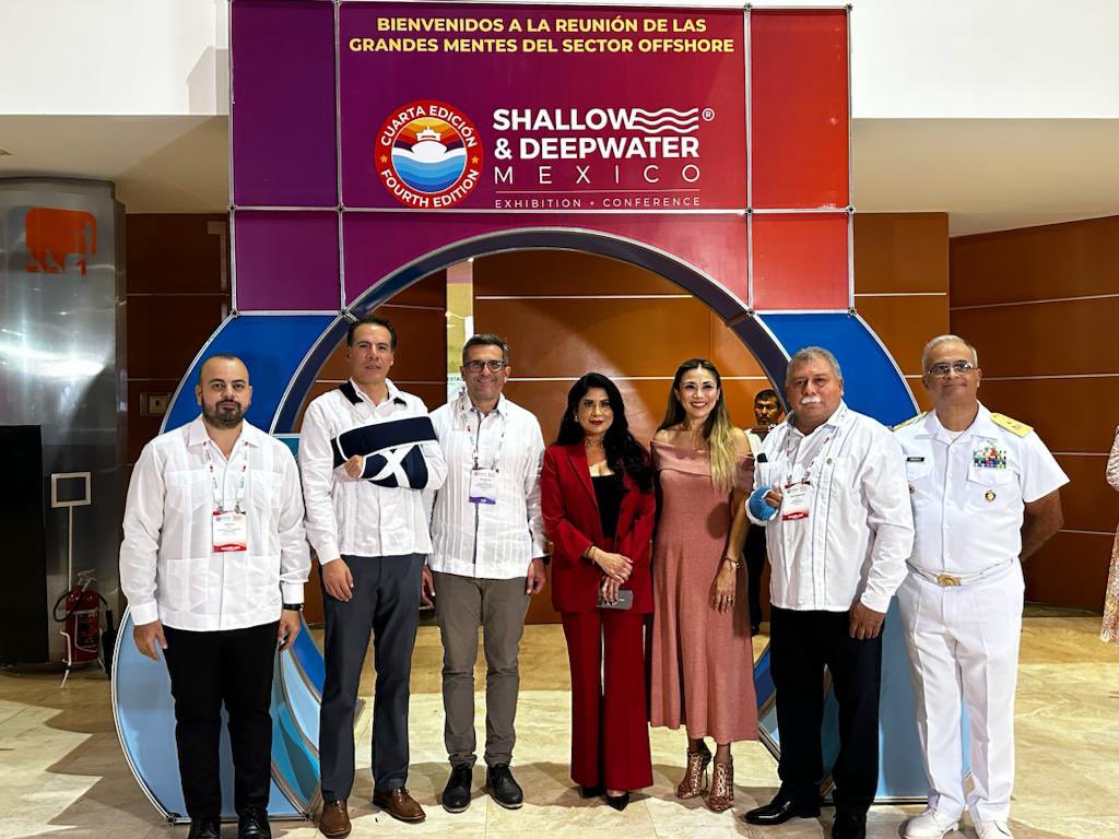 MauricioArceoMx's tweet photo. En representación de la gob. @LaydaSansores 
inauguramos la 4ta edición de Shallow and Deepwater 2023, en Cd del Carmen 🙌🏼. Congreso de petróleo y gas en Offshore enfocado en la exploración y producción de hidrocarburos en aguas someras y aguas profundas en el Golfo de México. https://t.co/QeXuxc6joJ