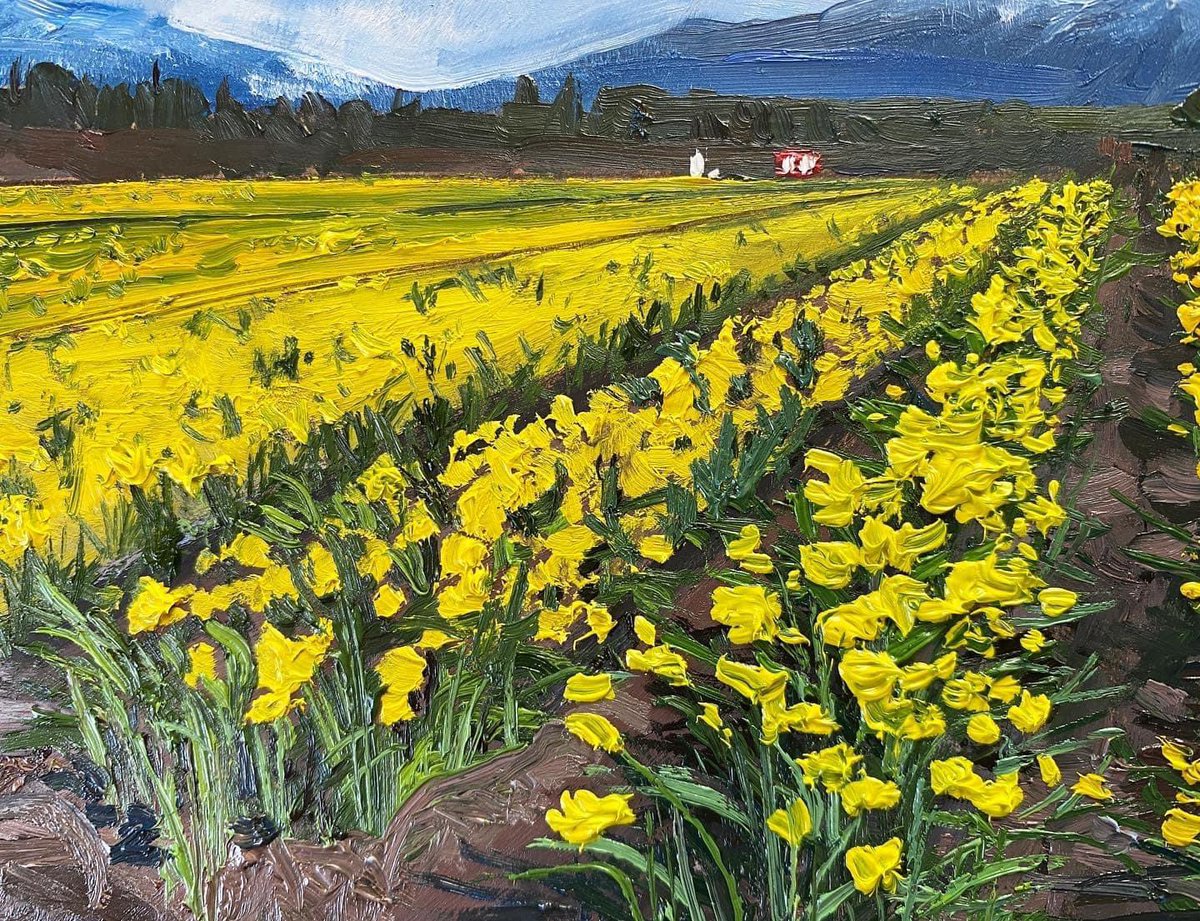 tagsalegirl's tweet photo. Drop something yellow https://t.co/3MQenHVwd7